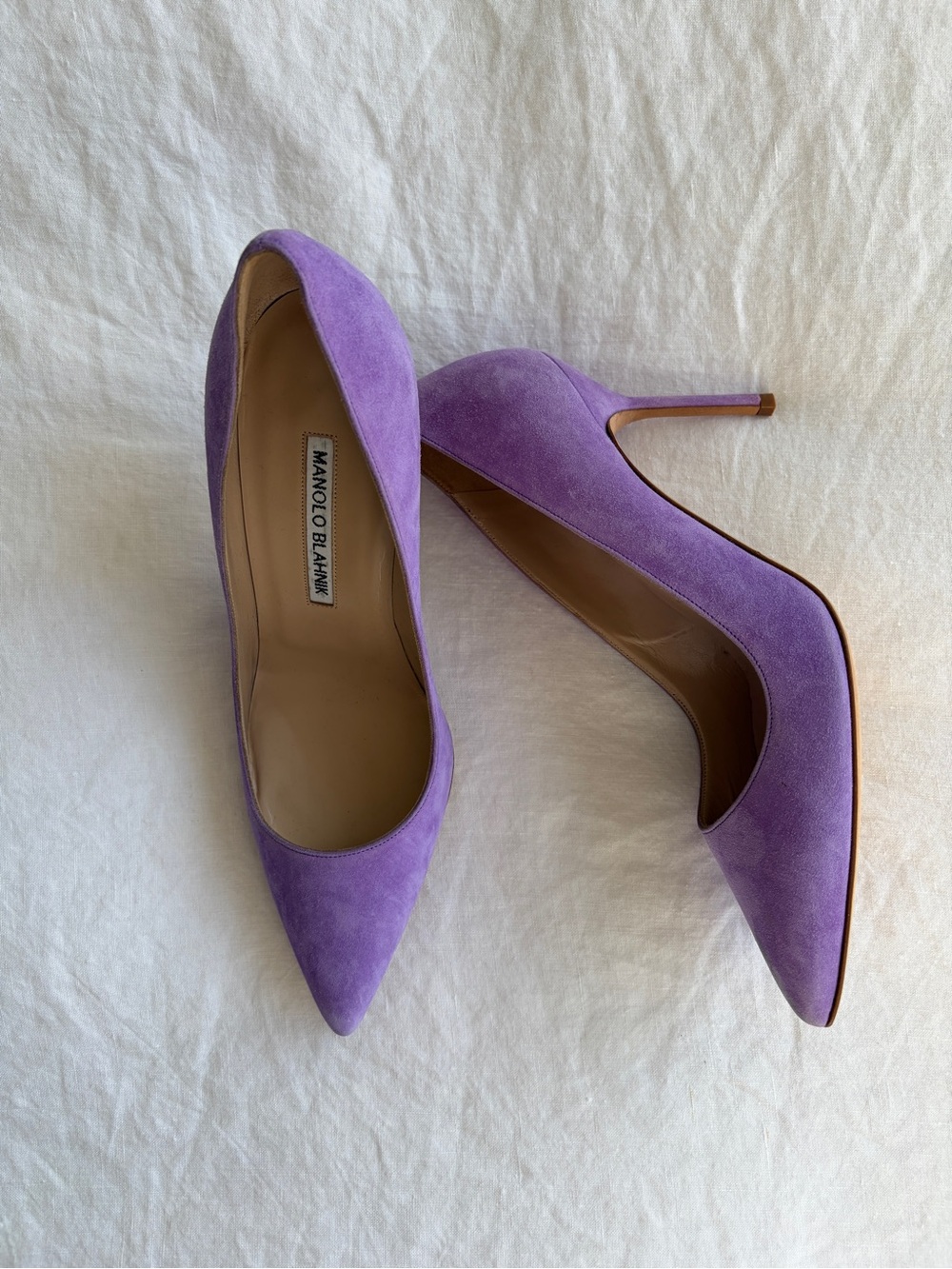 Manolo Blahnik Suede Pointy Toe BB 10 Classic Pumps Heels Purple Lilac Lavender - Picture 4 of 9